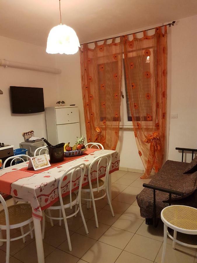 Casa Vacanze Manila มารีนา ดี มันกาแวร์ซา ภายนอก รูปภาพ
